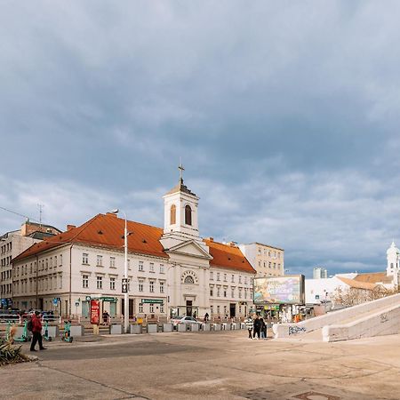 Skau Dunajska Family Two Bedroom Apartment Old Town Bratislava Dış mekan fotoğraf
