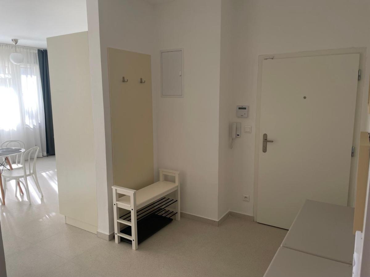 Skau Dunajska Family Two Bedroom Apartment Old Town Bratislava Dış mekan fotoğraf